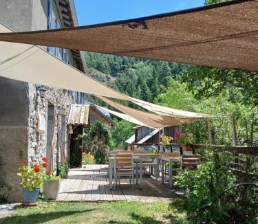 Meolans-Revel House | Gite d'Etape et de Sejour de Meolans