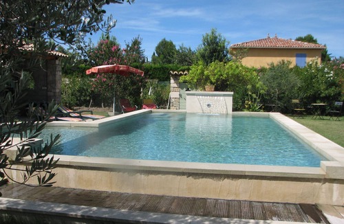 Mazan Cottage | Gîte in Mazan en Provence with swimming pool (sleeps 4)