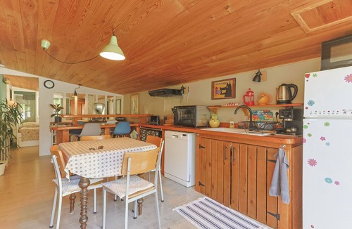 Lorgues Cottage | Gîte Nature in Lorgues, is a charmingly renovated holiday home for 4 people with a pool.