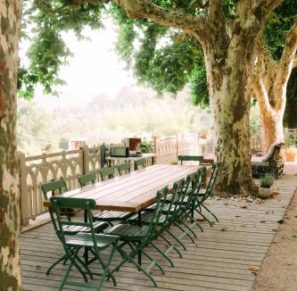 Auriol House | Gite Privé - DOMAINE LA PARETTE - 22 PERS - Piscine Privée & Sauna - idéal Réunions de Familles et Séminaires en Provence - BASTIDE AUTHENTIQUE OFFRE SPECIALE