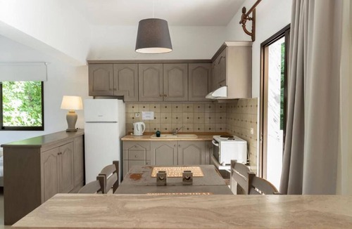Paralia Skotinis House | Gkaras Camp & Apartments