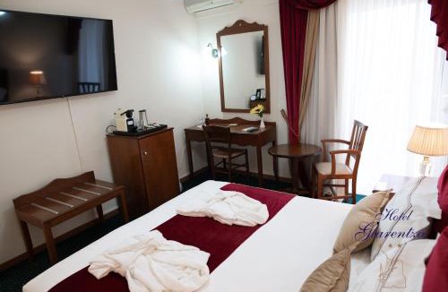 Killini Hotel | GLARENTZA