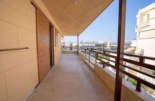 Glyfada Condo | Glyfada Prime A38 Suite