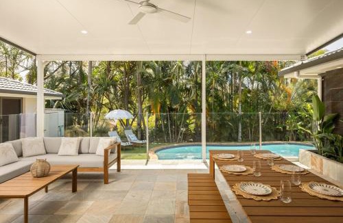 Ashmore House | Gold Coast Oasis, 5BR Family Retreat, Pool