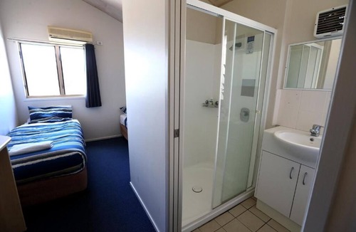 Runaway Bay Hostel | Gold Coast Performance Centre - Hostel