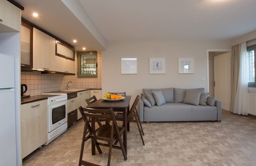 Drosia Villa | Golden Coast Boutique Villa
