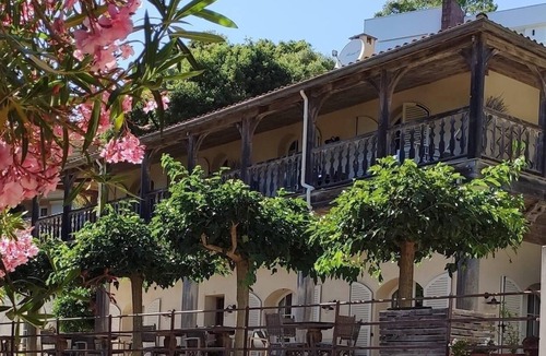Cavalaire-sur-Mer Villa | Golf de St-Tropez - Clos Des 7 Palmiers on the beach