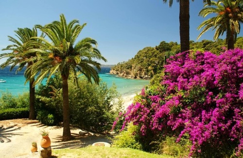 Rayol-Canadel-sur-Mer Villa | Gorgeous villa full airco amazing sea views 3 minute walk beach