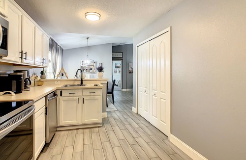 Sandy Ridge Villa | Gorgeous VILLA near Disney, Private Heated South Pool