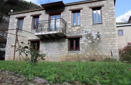 Karpenisi House | Gorianades Traditional House
