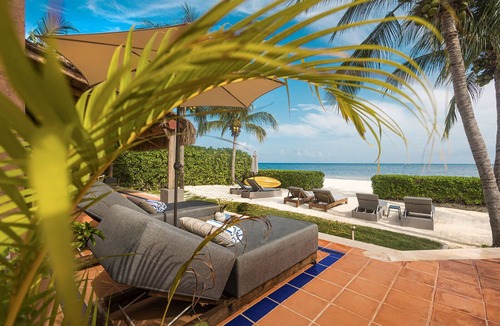 Zona Hotelera Norte Villa | Grace-Exquisite Beachfront Villa on Pristine Sandy beach