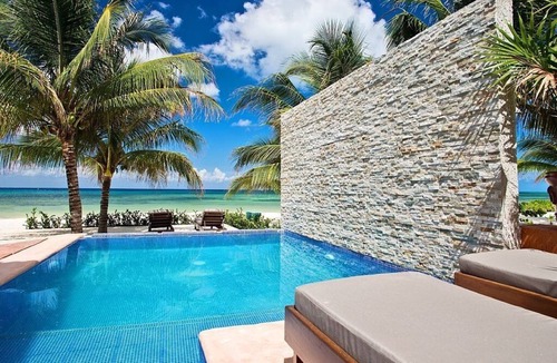 Zona Hotelera Norte Villa | Grace-Exquisite Beachfront Villa on Pristine Sandy beach