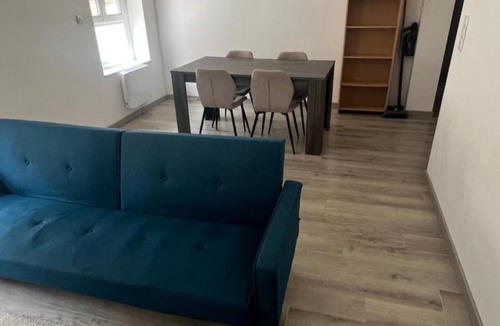 La Gare Apartment | Grand appart - 1 Mai - Gare - 8 couchages - 2 douches - Clim