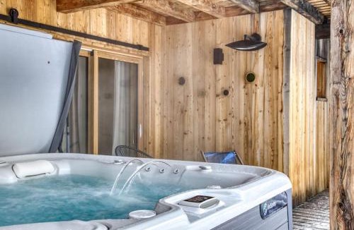 Praz-sur-Arly Ski Chalet | Grand chalet récent avec Jacuzzi, ski au pied