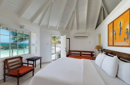 Runaway Bay Hotel | Grand Muthu Runaway Bay