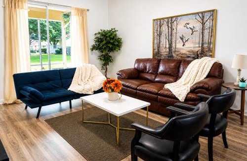 Haines City Villa | Grand Rapids Oasis, Pool, Spa & Family Getaway