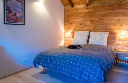 Saint-Martin-de-Queyrieres Ski Chalet | Grande Maison à la montagne Gite le Rif d'Oriol