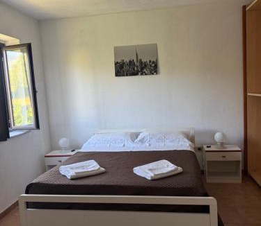 Laino Castello Apartment | GrappoloNero