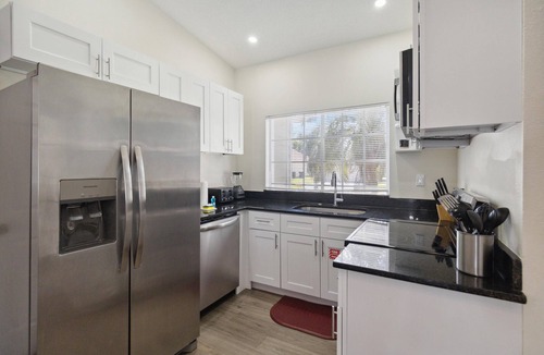 Thousand Oaks House | Great Community, amazing private pool, near Disney!