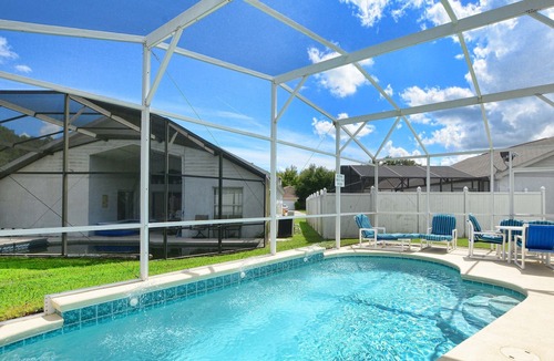 Indian Point House | GREAT LOCATION, PRIVATE POOL, SPACIOUS BEDROOM, FREE WIFI!!