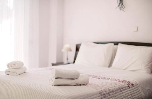 Filerimos Apartment | Greek Style Apartment with Jaquzzi & Barbeque