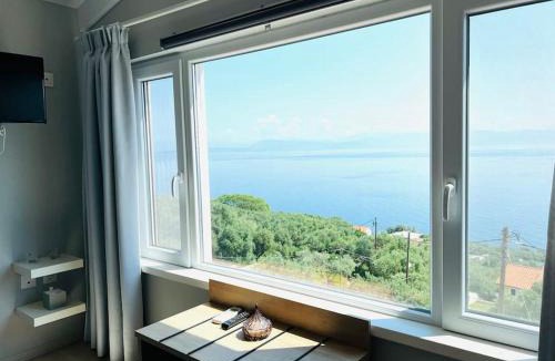 Benitses House | Green Horizon 3 BR House with Sea View
