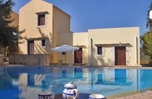 Douliana Apartment | Gruppenunterkunft auf Kreta - separate Häuser by Interhome