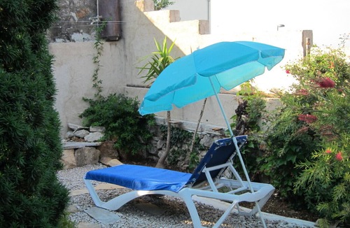 Gornji Kono Villa | Guest House Maria 7 min walking from old town