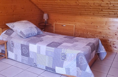 Engins Bed & Breakfast | Guest Room 'La Rossinière' with Mountain View, Private Terrace, and Wi-Fi