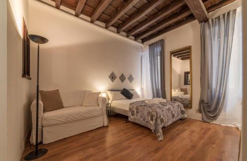 Monti Apartment | GuestHost - Fori Imperiali Apartment