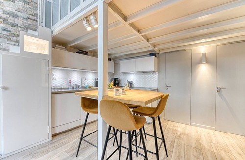 Moliere Vauban Apartment | GuestReady - Stonewall Mezzanine in Brotteaux