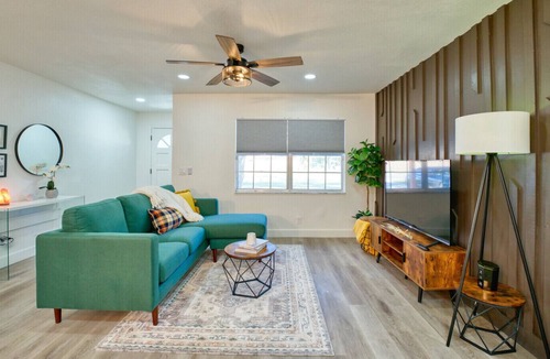 Bloomingdale House | Gym & Game Room | Modern SUNNY RETREAT