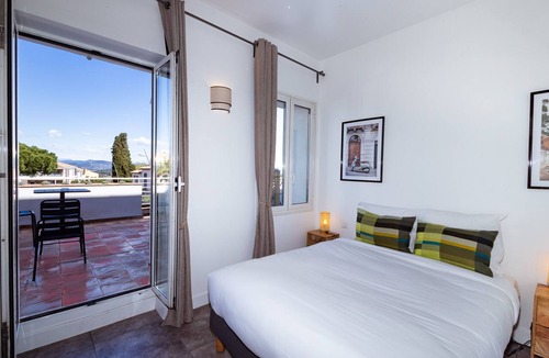 La Croix-Valmer Bed & Breakfast | Hôtel la Rotonde