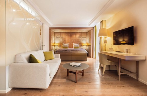 Chamonix City Centre Hotel | Hôtel Mont Blanc Chamonix