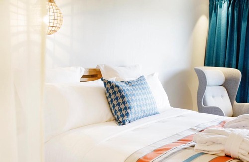 Montjuzet Hotel | Hôtel & Restaurant Le Pré