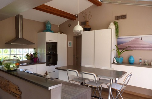 Aubagne Villa | Happiness House Villa D'architecte Au Calme en Provence