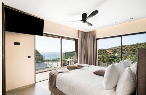Pefki Hotel | Harmony E Rock Hotel