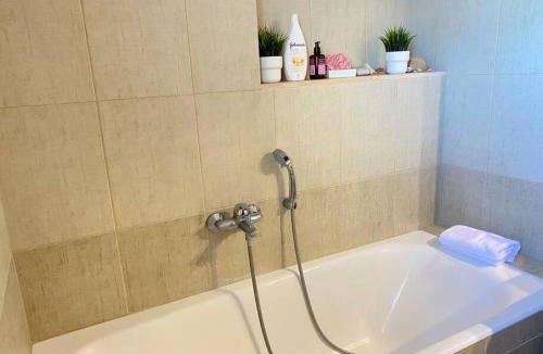 Paleros Apartment | Helen’s house