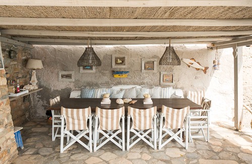 Ermoupoli Villa | Hermes Palazzo on the waterfront by JJ Hospitality