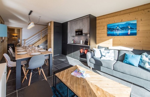 La Toussuire Apartment | High-end apartment on the slopes, panoramic view- up to 10guests