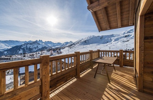 La Toussuire Apartment | High-end apartment on the slopes, panoramic view- up to 10guests