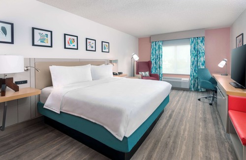 Florida Center Hotel | Hilton Garden Inn Orlando International Drive North