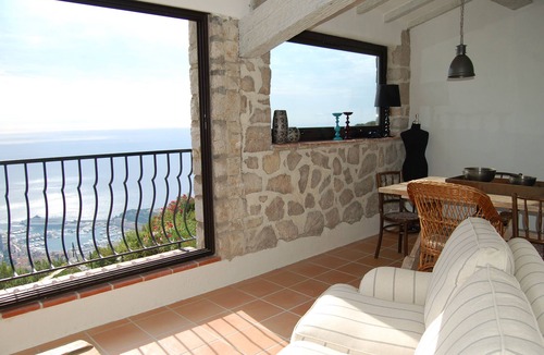 La Turbie Apartment | holiday apartment overlooking Monte Carlo