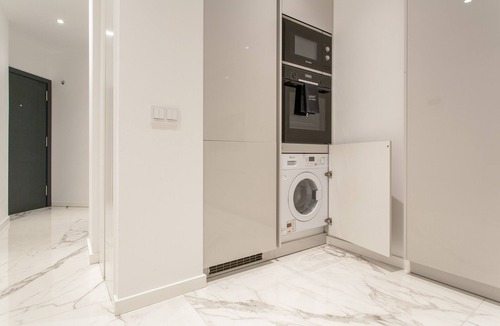 Santa Cruz de Tenerife Apartment | Holiday Apartment '2.1 Two-Bedroom Apartment' with Sea View and Air Conditioning