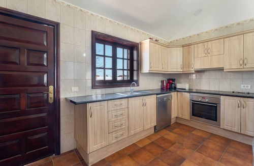 San Miguel de Abona Villa | Holiday Home “3-Bedroom Villa in Golf del Sur”
