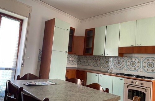 Capaccio Scalo House | Holiday Home 'Alma' with Balcony and Wi-Fi
