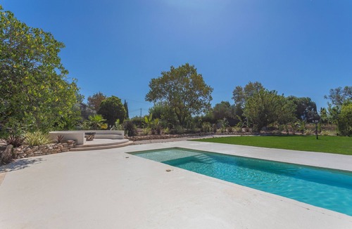 Le Luc House | Holiday Home 'Domaine Montserrat' with Mountain View, Private Pool and Wi-Fi