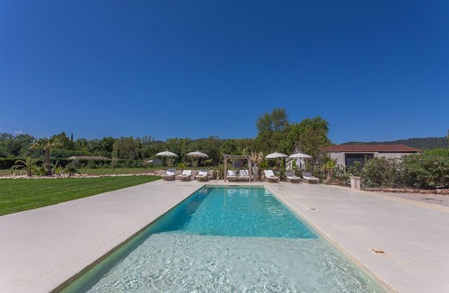 Le Luc House | Holiday Home 'Domaine Montserrat' with Mountain View, Private Pool and Wi-Fi