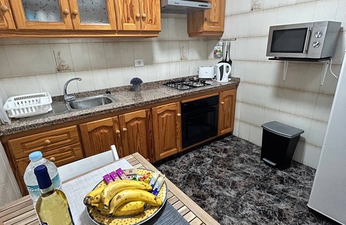 La Mancha House | Holiday Home Casa del Molino with Sea & Mountain Views, Wi-Fi, and Terrace