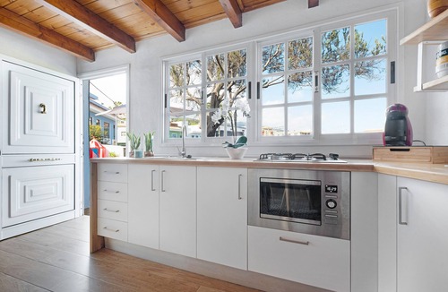 Santa Barbara House | Holiday Home 'Casa Evarista' with Sea View, Private Terrace and Wi-Fi